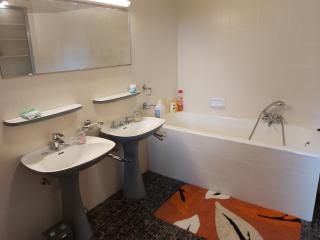 Château Lambert Moulinsart Hotel, shuttle airport, long term parking, snooker, large terrasse, dinner, breakfast - Charleroi - 2