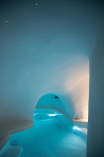Aleria Luxury Cave Santorini - 9