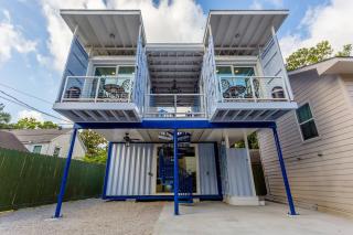 East Downtown Micro-luxe Container Living Pod #9 - Houston - 7