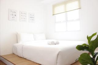 Classic and Comfy 2BR @ Gateway Pasteur Apartment By Travelio - 0