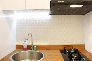 Classic and Comfy 2BR @ Gateway Pasteur Apartment By Travelio - Bandung - 3