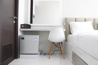 Gorgeous Studio at Mekarwangi Square Apartment with Mountain View By Travelio - 7