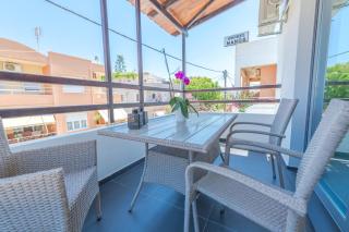 Rotunda Suites - Kalamaki - 8