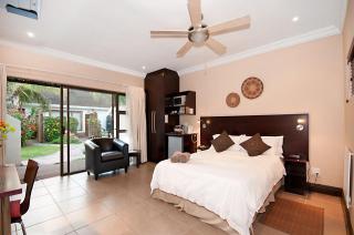 Africa Beach B&B - Port Elizabeth - 4