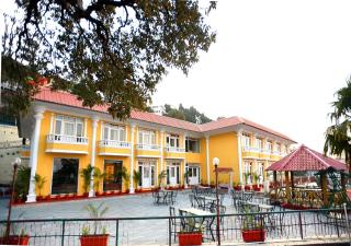 Starz Clarks INN Mussoorie - Mussoorie - 9