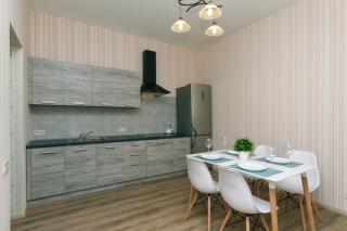 New spacious apartment. Obolonskaya Embankment. golf Club - 0