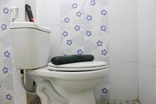 Compact Studio Room The Jarrdin Cihampelas Apartment By Travelio - 5