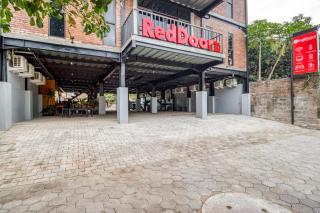 RedDoorz Syariah @ Babadan Baru Jakal - Yogyakarta - 0