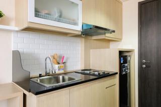 Brand New and Comfy Studio Bintaro Icon Apartment By Travelio - Jurangmanggu - 7