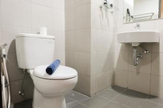 Brand New and Comfy Studio Bintaro Icon Apartment By Travelio - Jurangmanggu - 4