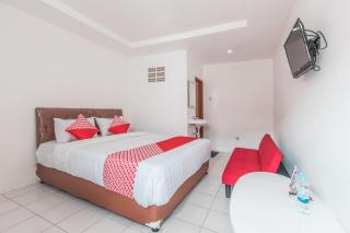OYO 947 Angel Home Stay Syariah Near Atrium Pondok Gede, Museum Monumen Pancasila, Taman Mini - 0