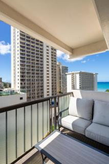 Ocean View from Lanais-2 Blocks to Waikiki Beach - Honolulu - 9
