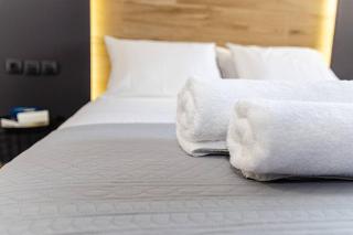 MOS Luxury City Suites - The Loft - 1