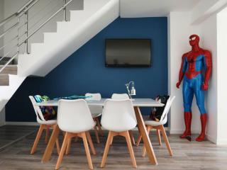 Hands House Magic - 8