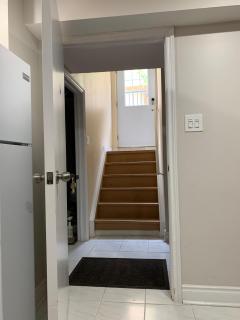 Clean, Beautiful & Modern 2 bedroom apartment - 5