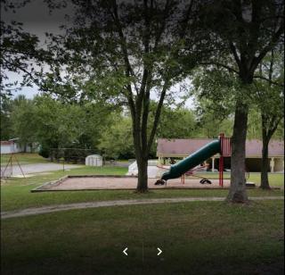 Round Top Two-Bedroom Cottage 8 - 4