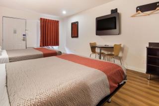 Motel 6-Fort Worth, TX - Seminary - 1