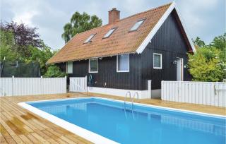 Four-Bedroom Holiday Home In Grasted - 0