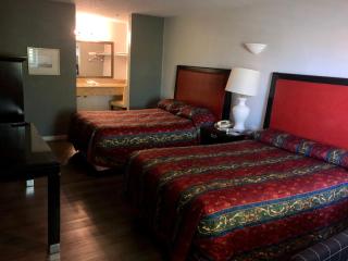 Valley Inn & Suites - 2