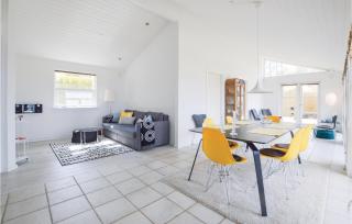 Two-Bedroom Holiday Home In Farevejle - 5