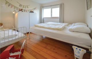 Three-Bedroom Holiday Home In Askeby - Askeby - 3