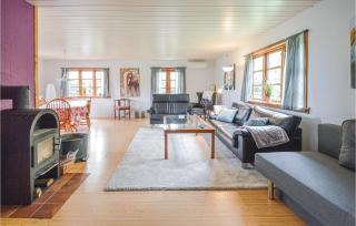 Two-Bedroom Holiday Home In Torrig L - Torrig - 1