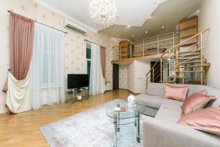Stylish two-level flat 2 min from Khreschatyk - 5