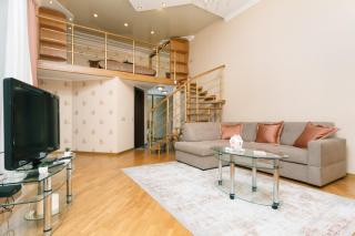 Stylish two-level flat 2 min from Khreschatyk - 4