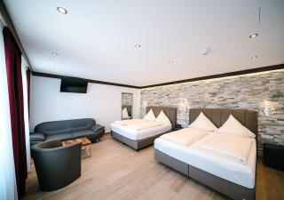 Central City Hotel - 4