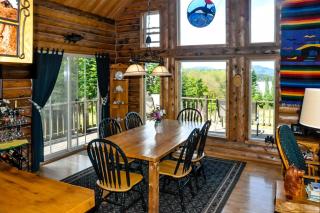 Log Home on Lopez-Spencer Spit - Port Stanley - 3