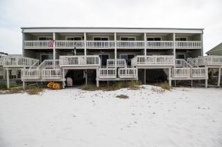 White Sands Bay Front Pensacola Condo - 2