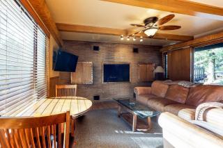The Cottage - Shaver Lake - 6