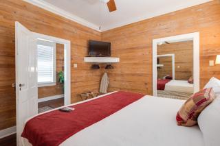 Leeward Isle - 1