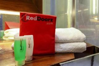RedDoorz @ Galuh Mas - Karawang - 1