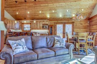 Hawk House - 4