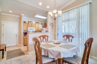 Pristine Top Floor Condo With Access To Clubhouse & Pools - Phoenix - 6