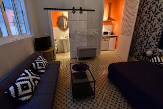 LOS PATIOS, APARTAMENTOS TURÍSTICOS - Jerez de la Frontera - 2