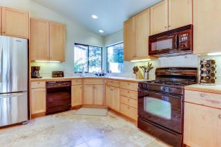 Tree-to-Sea Haven - Valley Crossing - 3