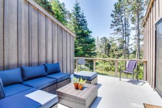 Tree-to-Sea Haven - Valley Crossing - 7
