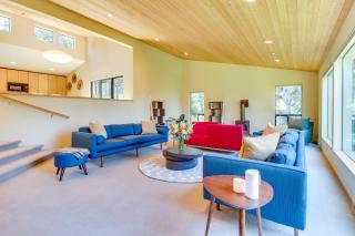 Tree-to-Sea Haven - Valley Crossing - 8