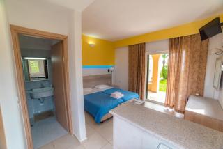 Irini Apartments and Studios - 1