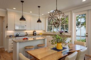 Orcas Beach Cottage - Eastsound - 3