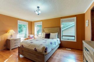 Meadows and Mountain Retreat - Little Oklahoma - 2