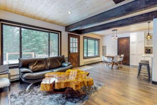 Creekside Cabin - Nelson - 1