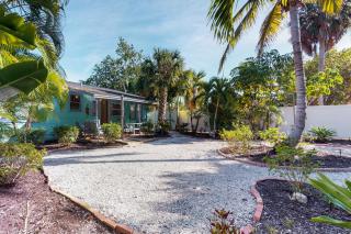 Sea Palm Cottage - Ilexhurst - 0