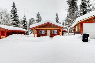 3BR House Near Skiing with Hot Tub - 9