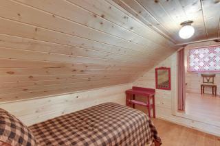 Beth's Lakeside Cabin - 9