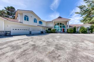 Riverfront Estate - 0