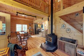 Bobcat Cabin - Greenville - 8