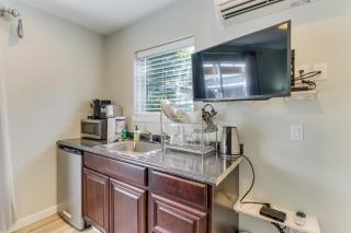 Mercer Island- Mt Saint Helens Room - Mercer Island - 1